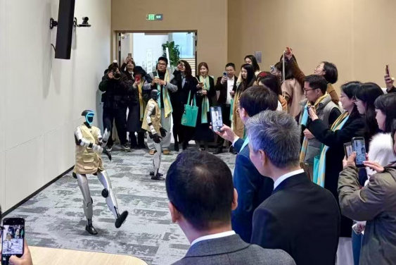 Unitree G1人形機械人現場演示